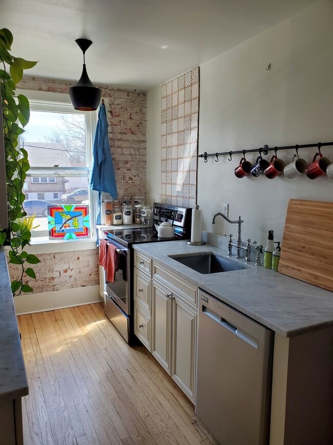 Interior Photo - Laurel220 (KC-JF)