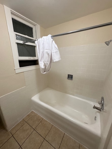 Building Photo - 2624 Foothill Blvd