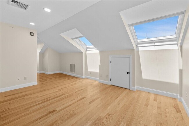 Building Photo - 57 Dedham Ave