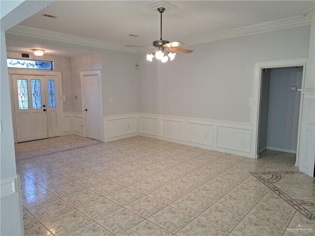 Building Photo - 2813 Hawk Ct