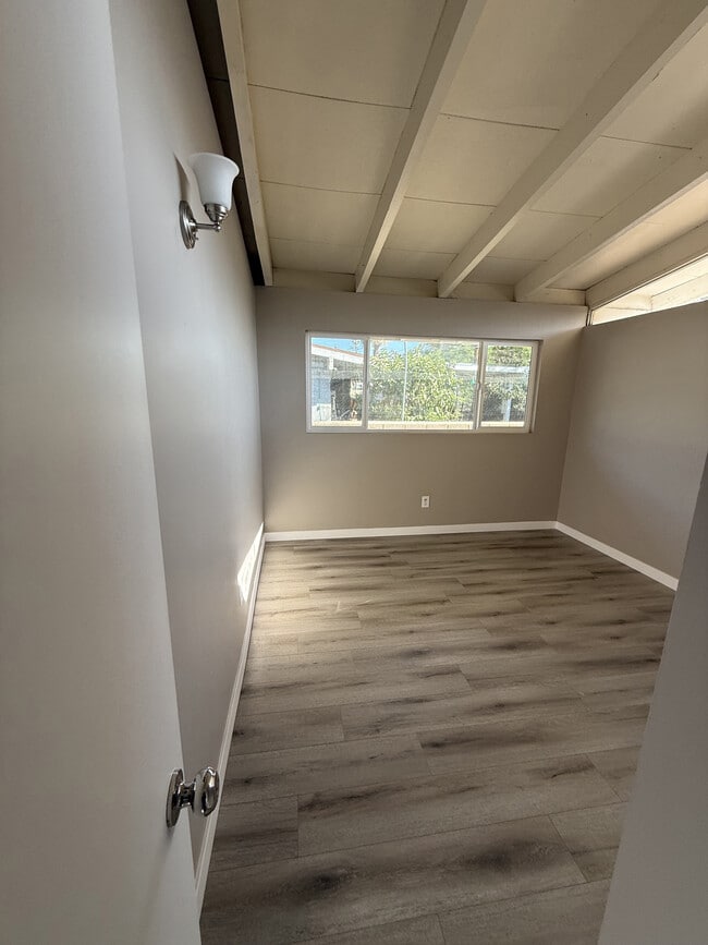 Building Photo - 4250 Kansas Ave