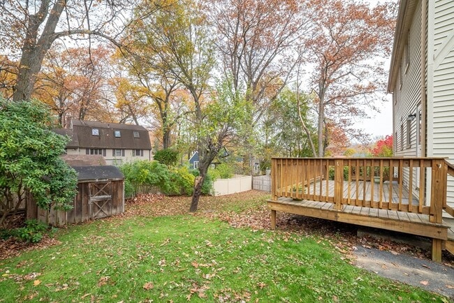 Building Photo - 6 Boston Dr