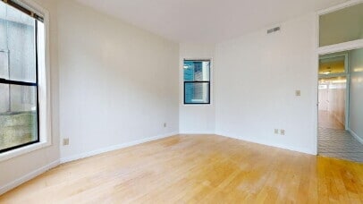 Building Photo - 2136 Hayes St