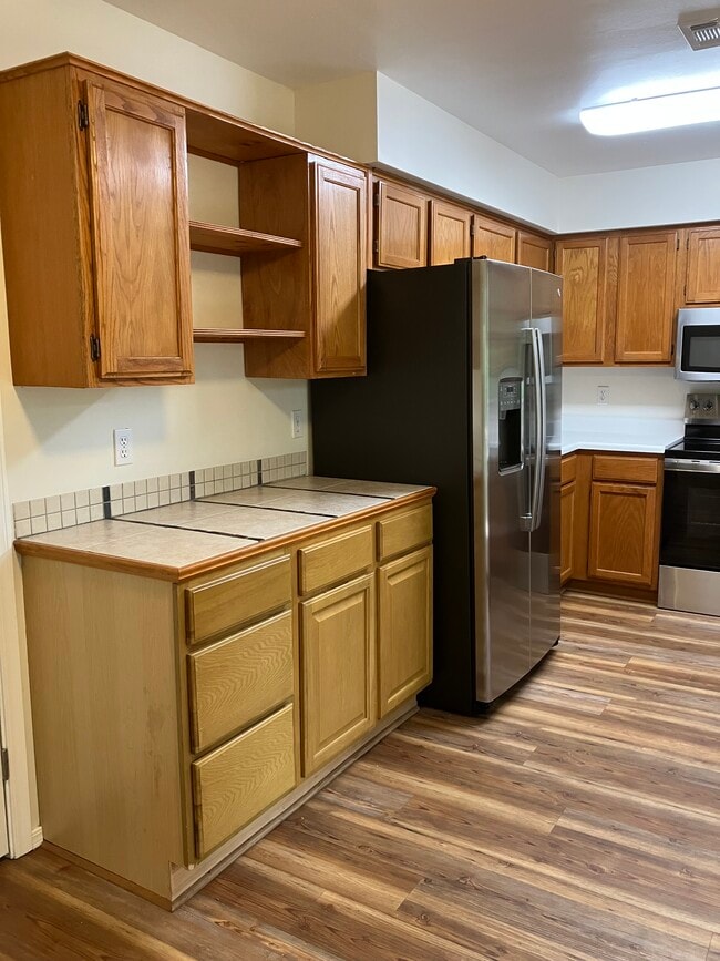 Building Photo - 8629 Golf Creek Dr