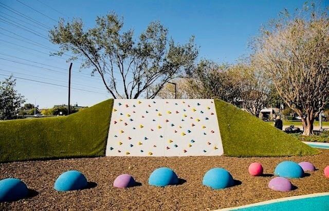 Building Photo - 10047 Westpark Dr