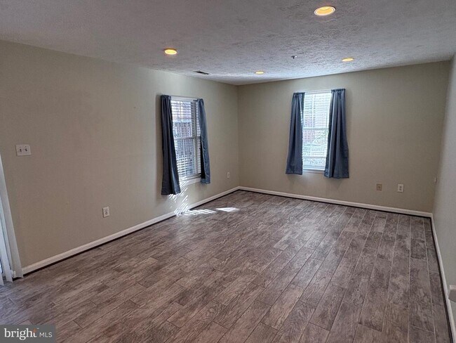 Building Photo - 2606 Windy Oak Ct