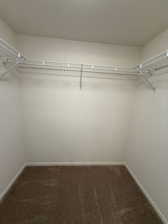 Building Photo - Terrific 2Br/2Ba Condo in gated community of Morada in Rancho Bernardo - Updated 2nd floor