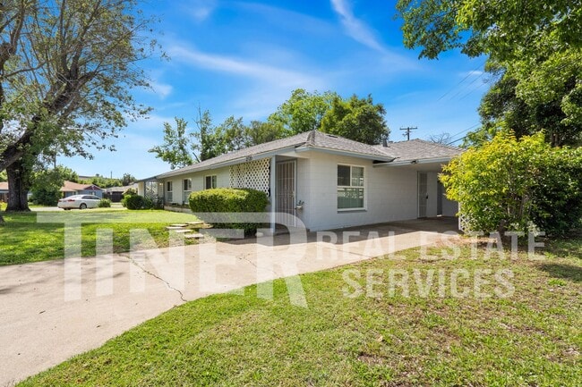 Building Photo - 2720 Riesling Way