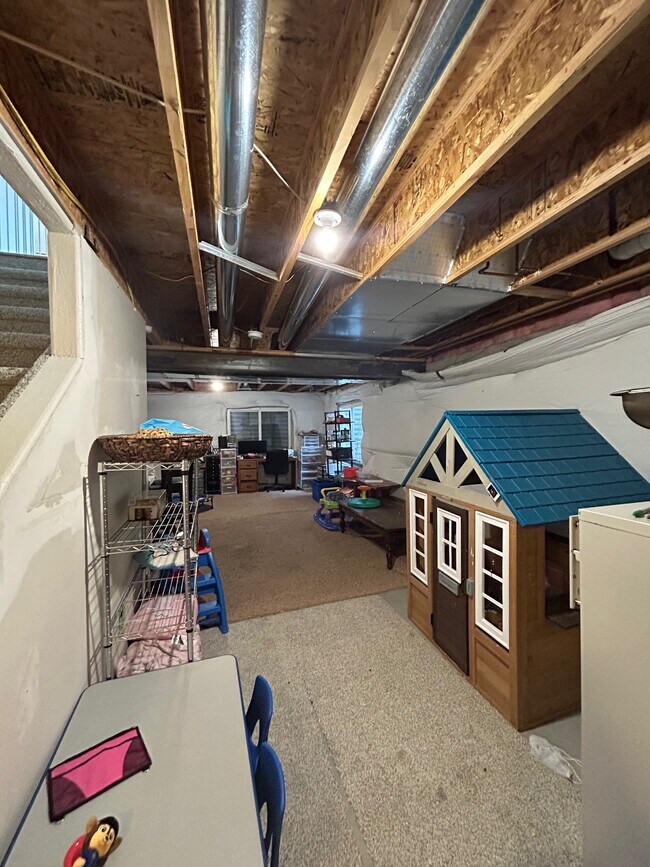 Building Photo - 7368 Prythania Park Dr