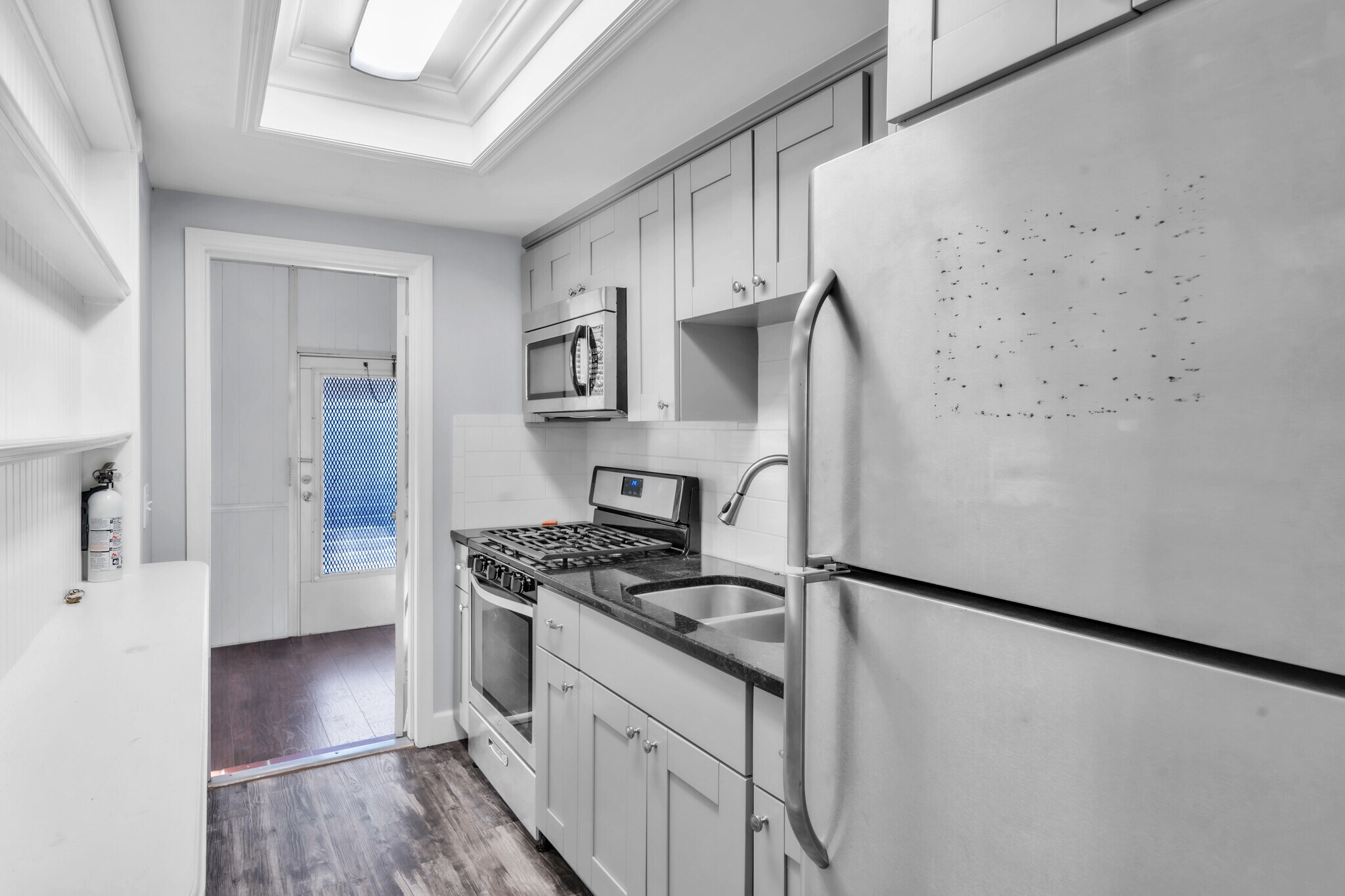 Kitchen - 5850 18th St N