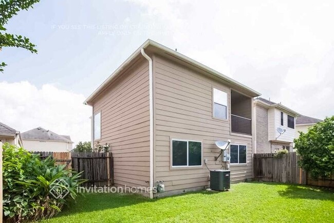 Building Photo - 12226 South Palm Lake Drive