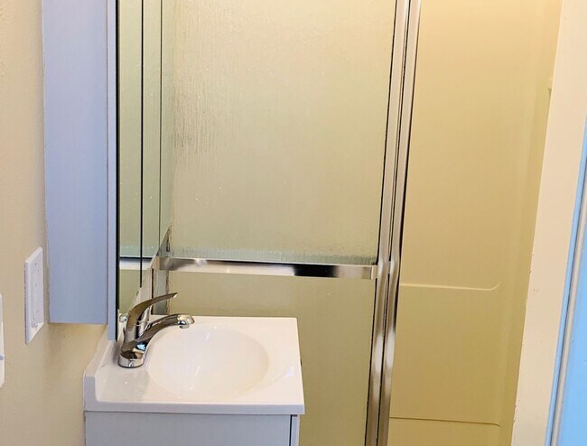 Building Photo - 4234 S View Point Ter