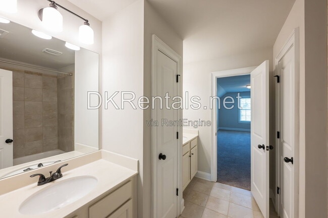 Building Photo - 2766 Hilson Commons