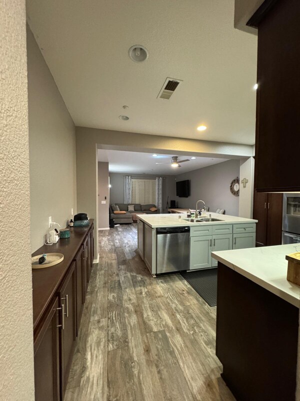 Building Photo - 2221 Capistrano Way