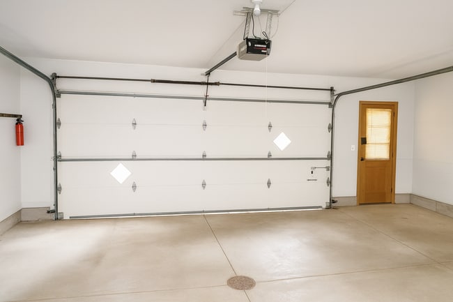 Building Photo - 345 Royal Oak Blvd