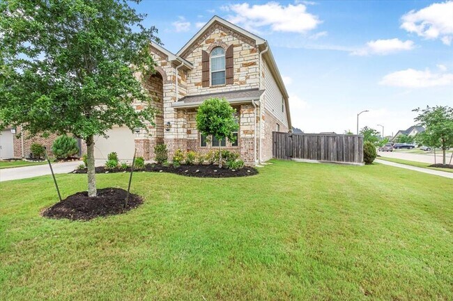 Building Photo - 1915 Hays Ranch Dr