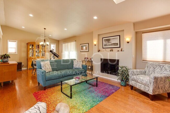 Building Photo - 355 Waco Ct