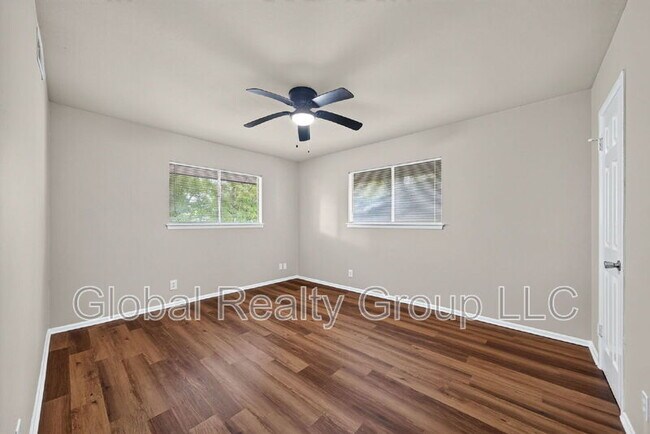 Building Photo - 103 Brettonwood Dr