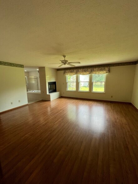 Building Photo - 7960 Compton Ct