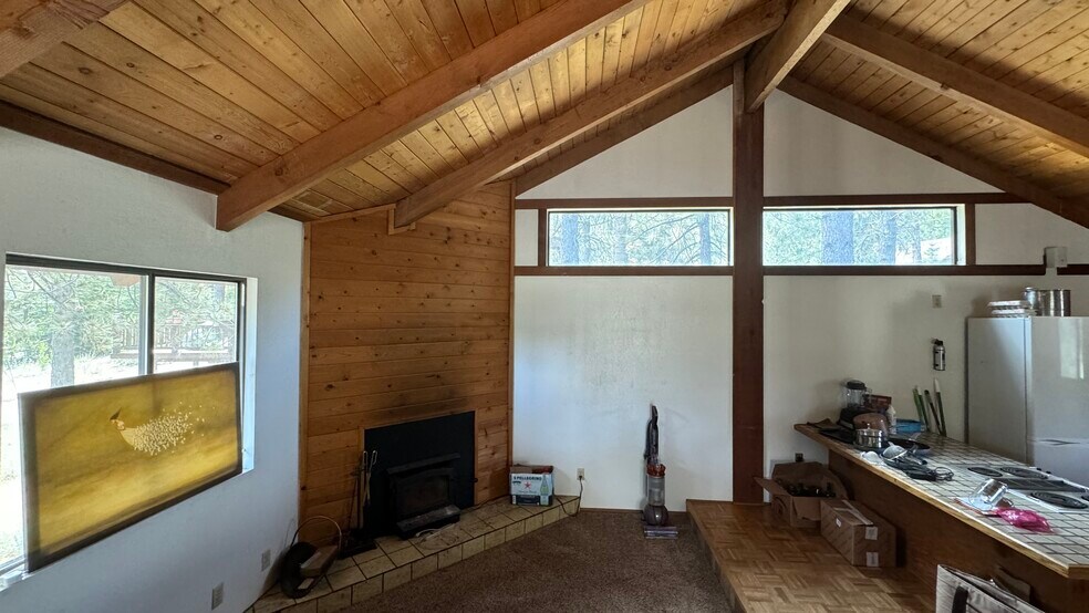 Building Photo - 2320 Cypress Way