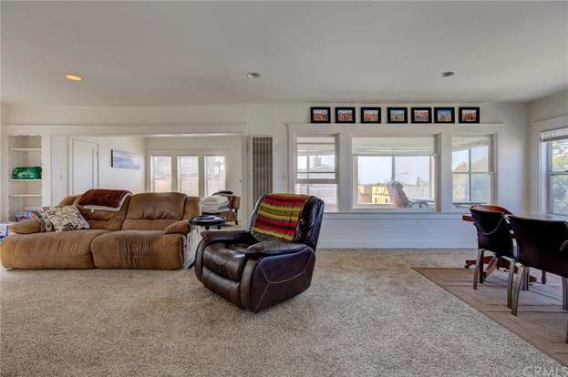 Building Photo - 223 24th St