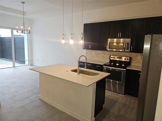 Building Photo - 17606 SW 149th Pl