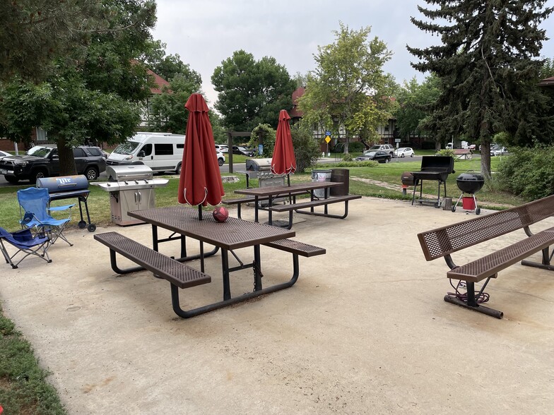 Building Photo - 3250 O'Neal Cir