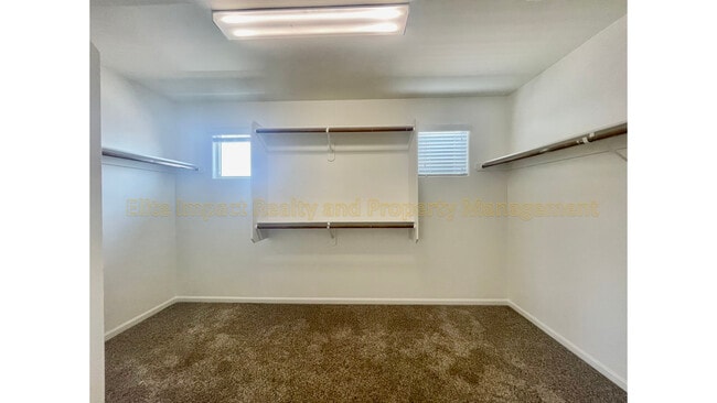 Building Photo - 11442 E Dry Wind Dr