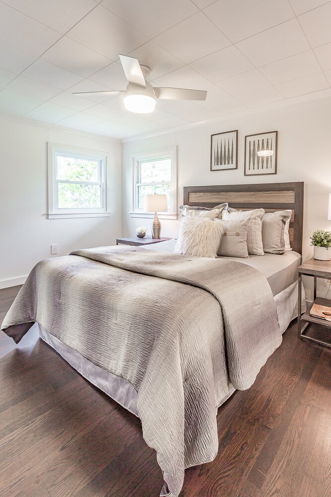 bedroom #2 with queen bed - 8011 Shallowford Rd