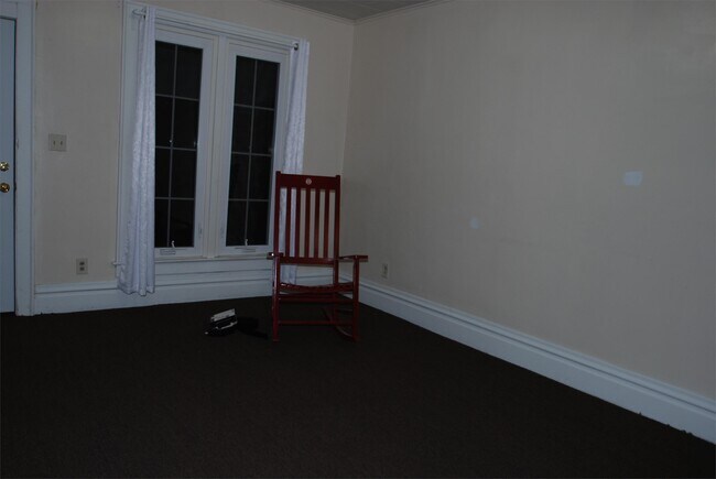 Building Photo - 108 W Patterson Ave