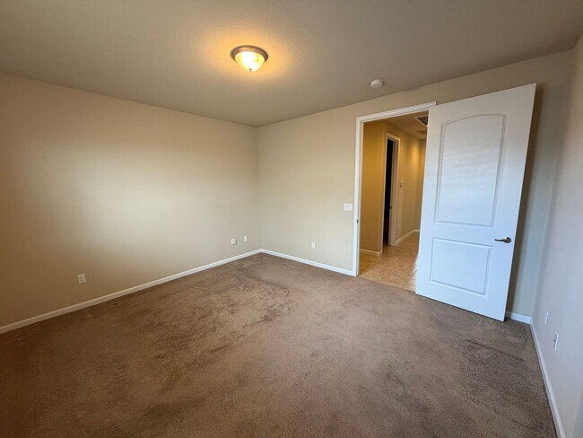 Building Photo - 3 Bedroom Home in Sparks Gated Community!