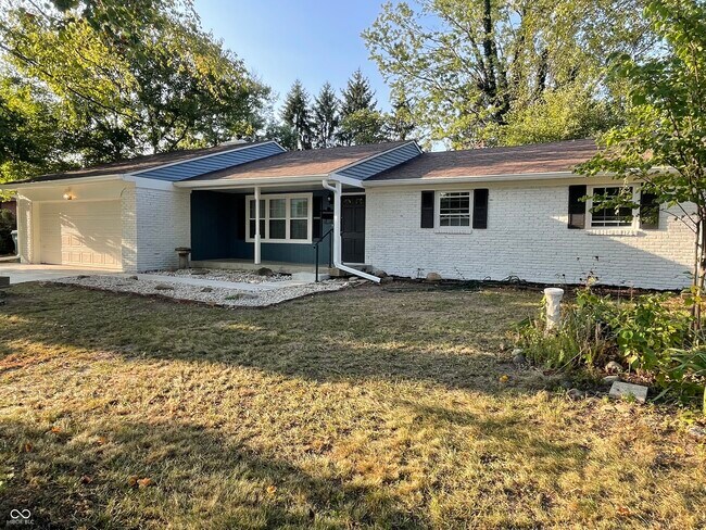 Building Photo - 1416 Miami Ct S