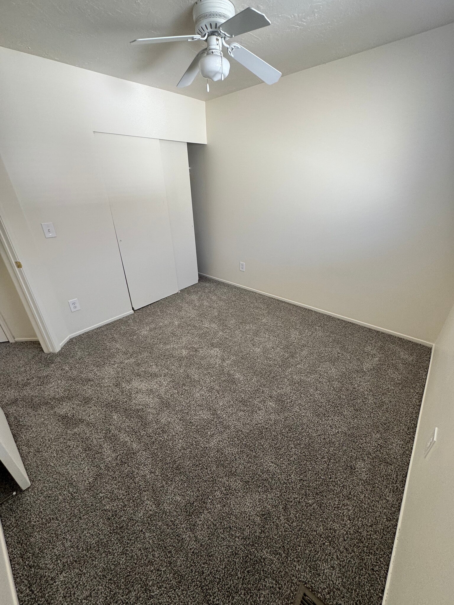 Building Photo - 841 E Arcadia Green Way