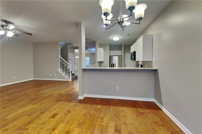 Building Photo - 331 Mirramont Ct