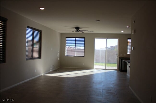 Building Photo - 7632 Bandon Cliffs St