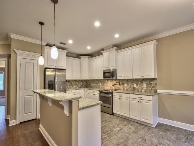 Building Photo - 250 Tillis Ln