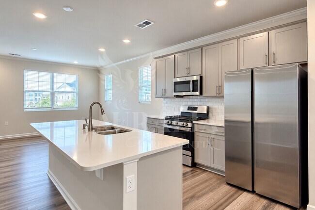 Building Photo - 2721 Chert Ln