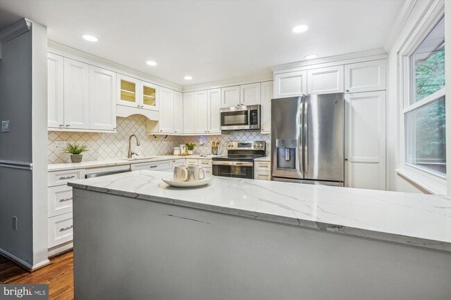 Building Photo - 8901 Gutman Ct