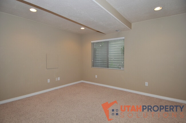 Building Photo - 11758 Chalk Creek Way