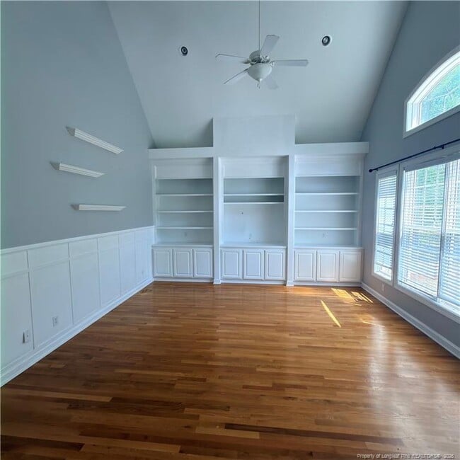 Building Photo - 3686 Linden Rd