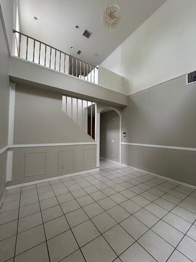 Primary Photo - 1752 Cambridge Village Ct