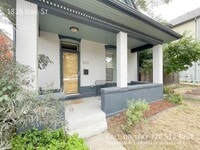 Building Photo - 1838 Vine St