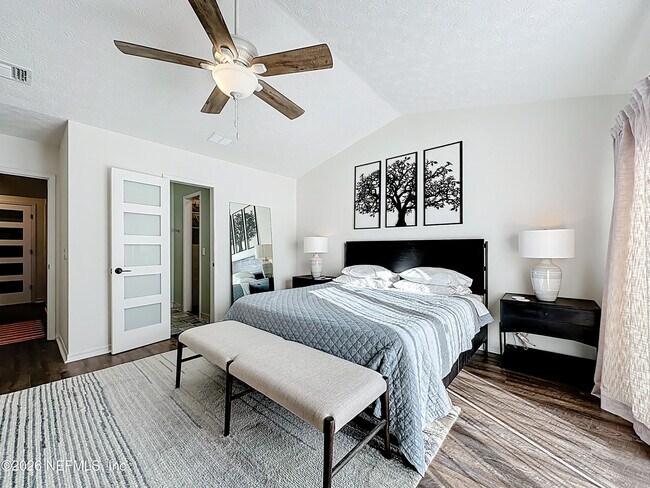 Building Photo - 2009 Seminole Rd