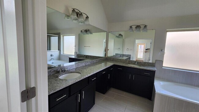 Building Photo - 294 Biscayne Bay Bend