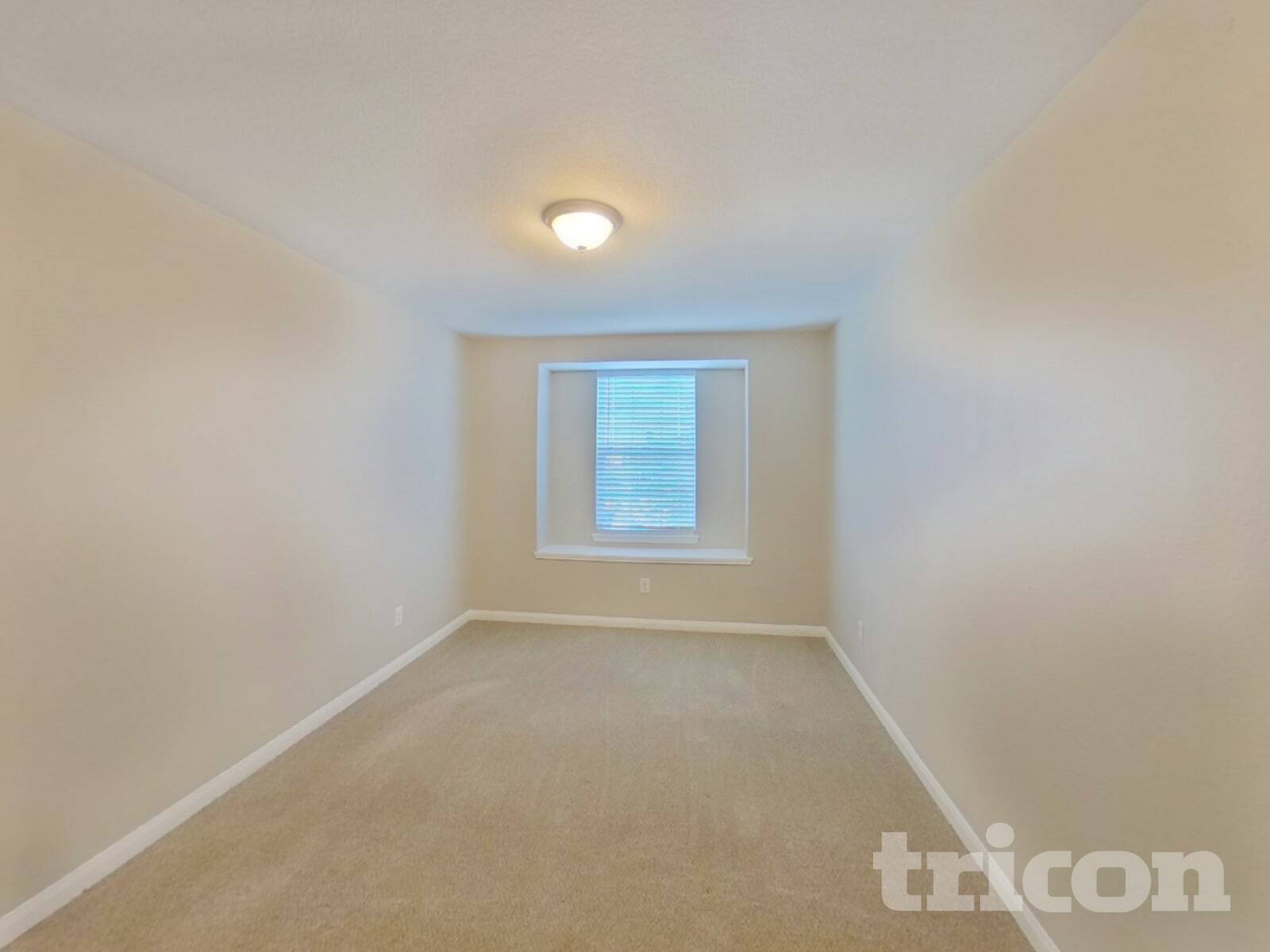 Building Photo - 2046 Sweet Lilac Dr