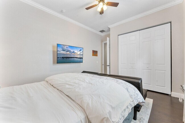 Building Photo - 9173 Delemar Ct