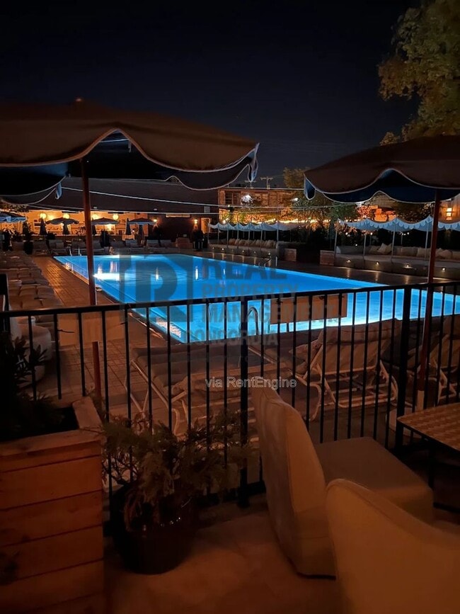 Building Photo - 1242 2nd Ave S