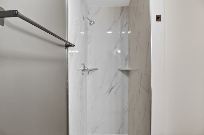 Building Photo - 4622 S Calumet Ave