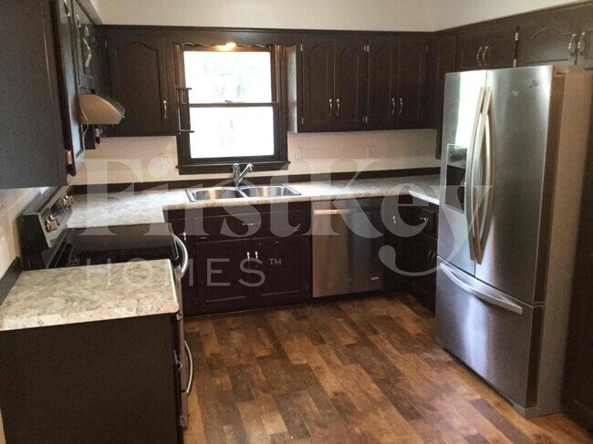 Building Photo - 1405 Andrea Dr