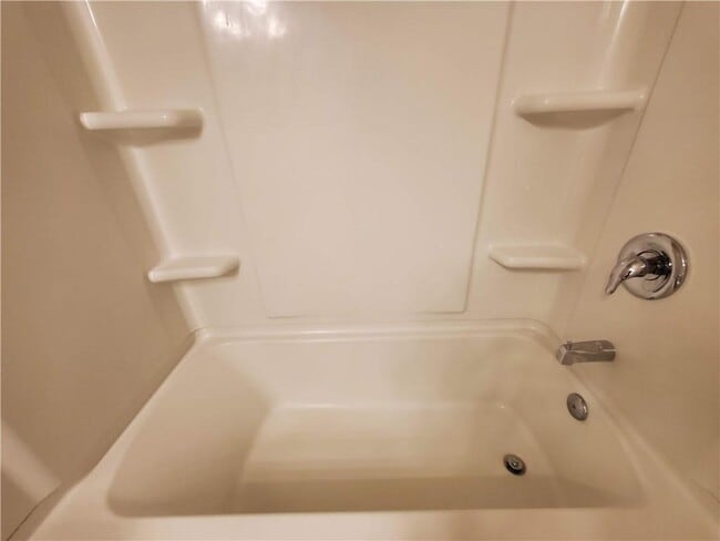 Building Photo - 165 Canvas Ives Dr